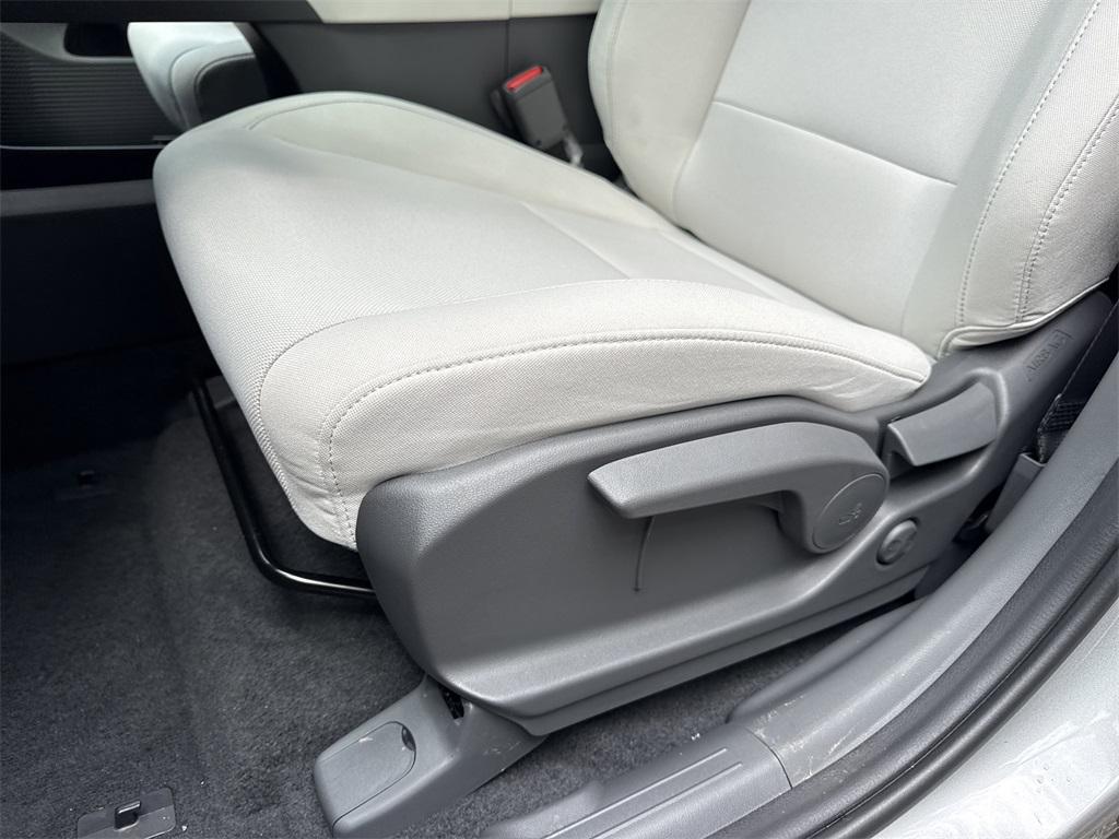 2026 Hyundai Santa Fe SE photo 11