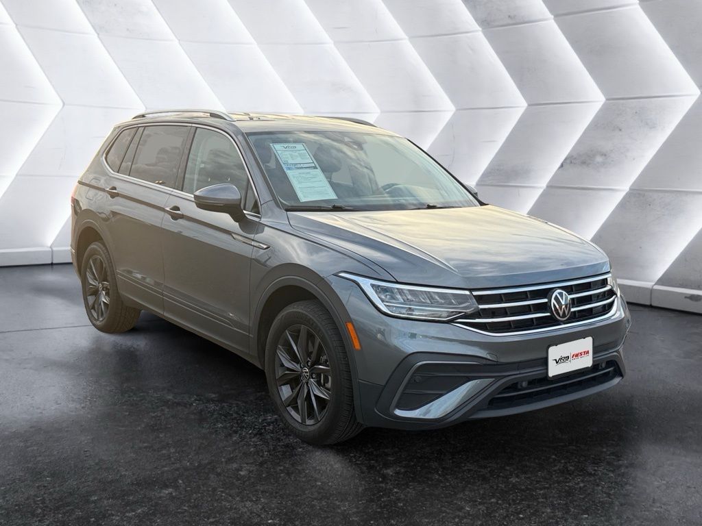 2024 Volkswagen Tiguan SE Wolfsburg Edition photo 3