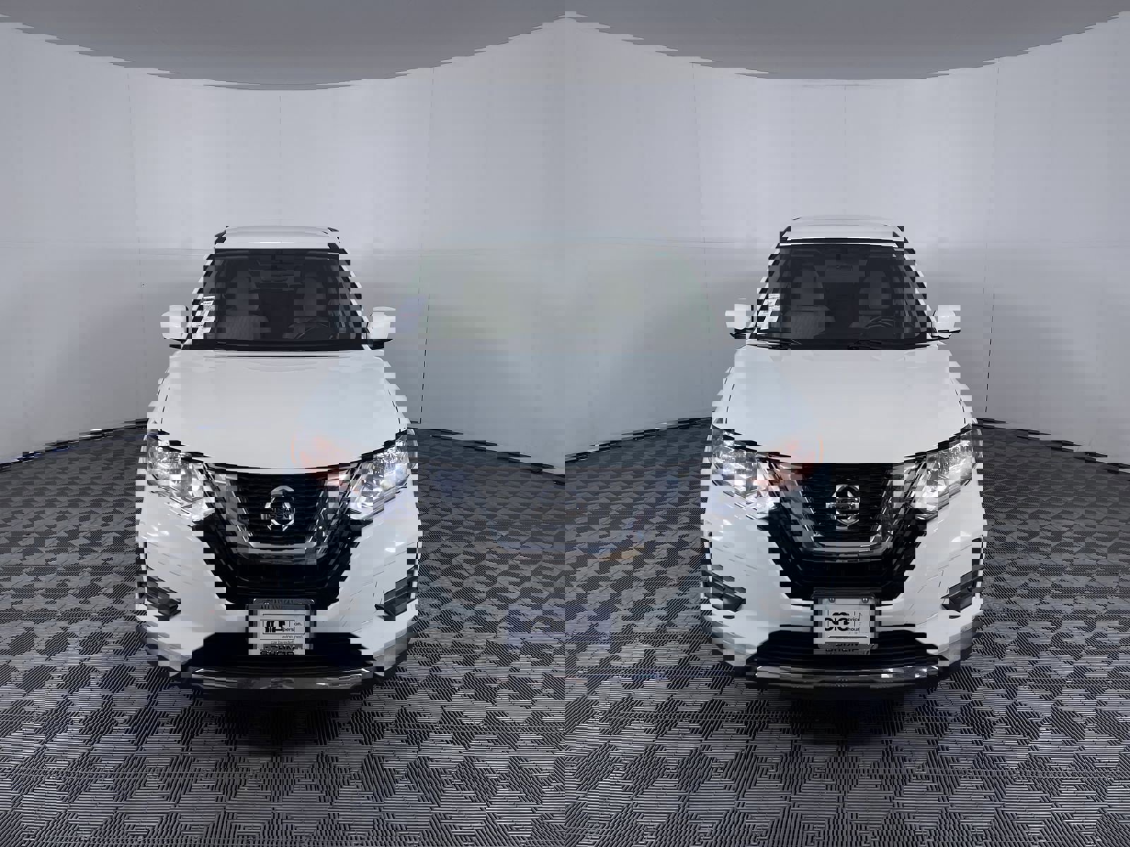 2017 Nissan Rogue S photo 26