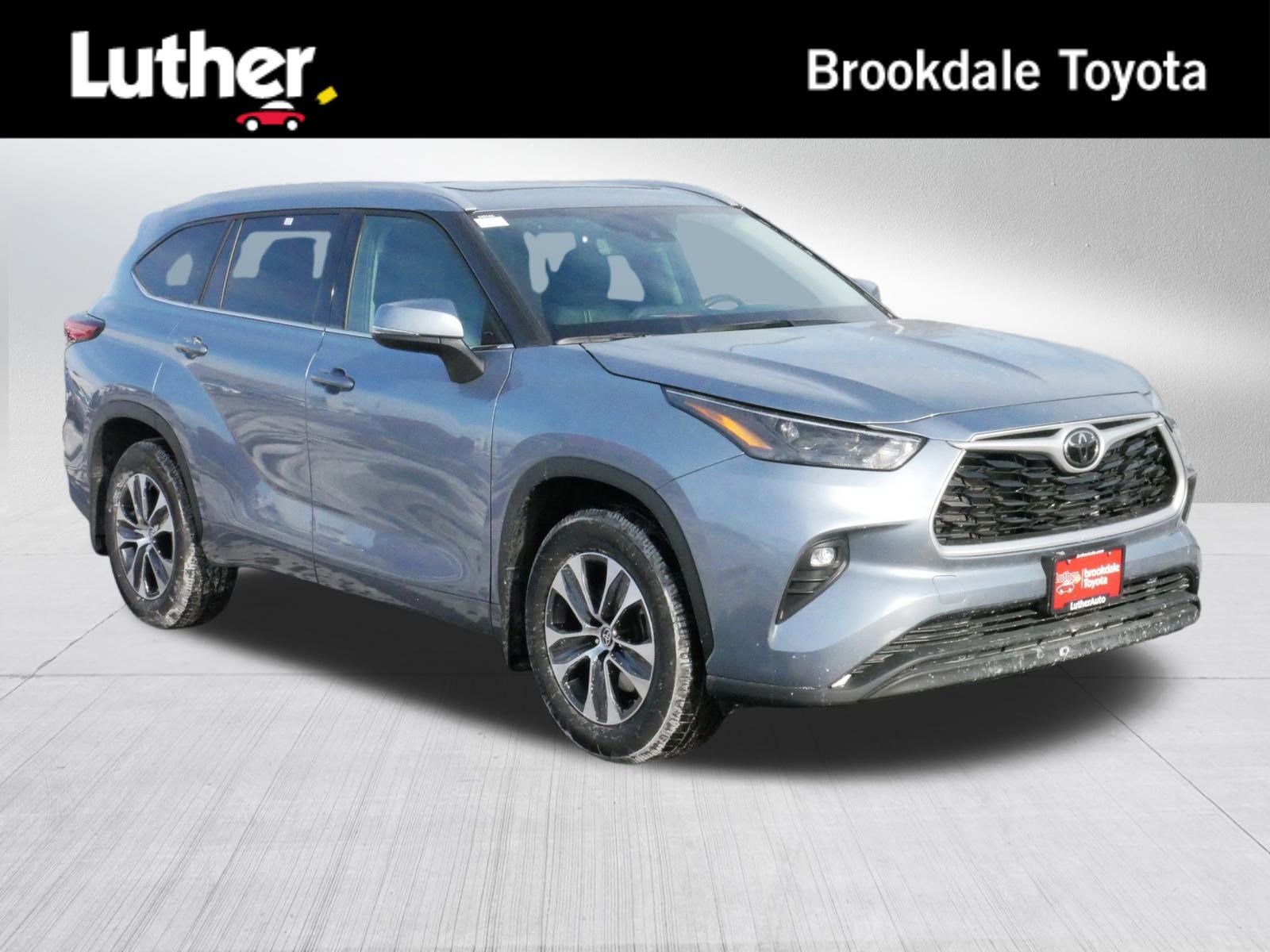 2022 Toyota Highlander XLE's photo