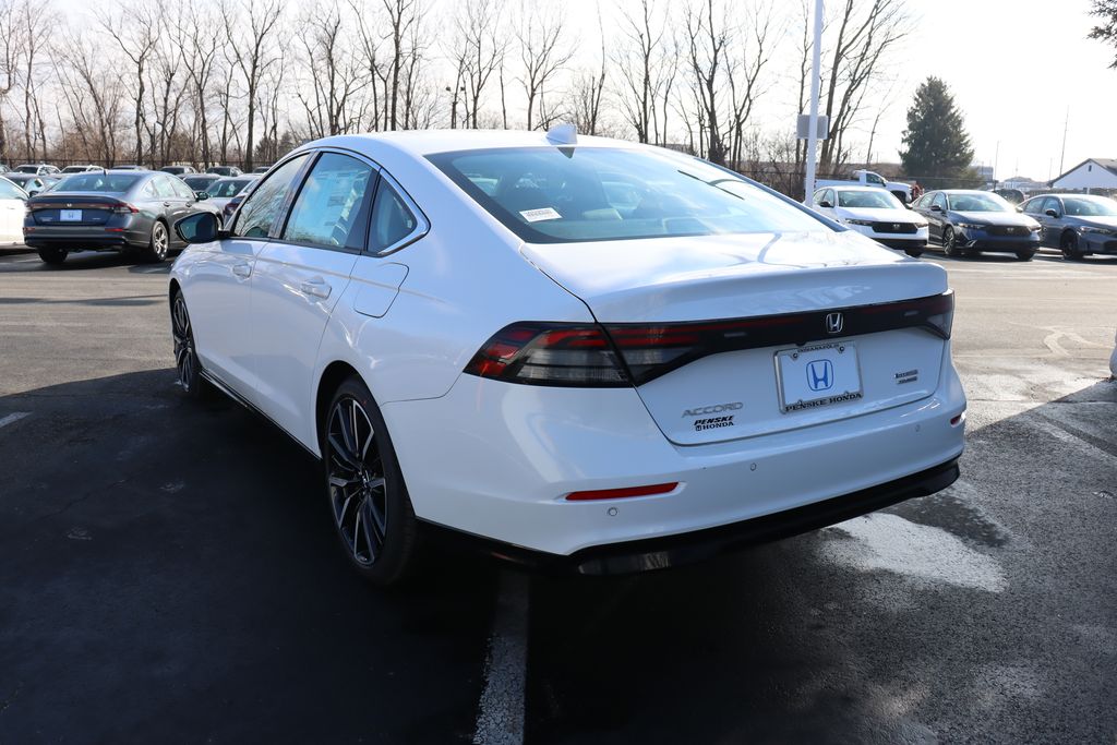 2025 Honda Accord Hybrid Touring photo 3