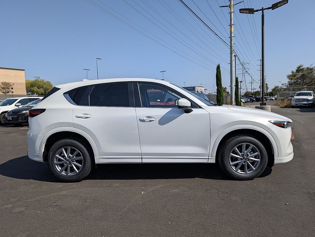 2025 Mazda CX-5 2.5 S Preferred photo 5
