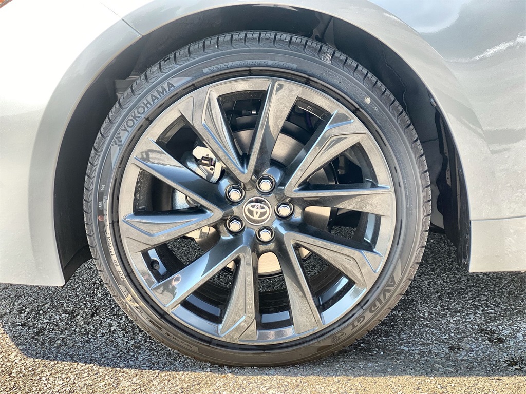 2025 Toyota Corolla XSE photo 19