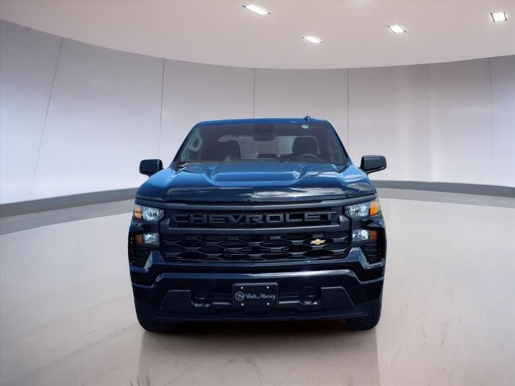 2025 Chevrolet Silverado 1500 Custom photo 8