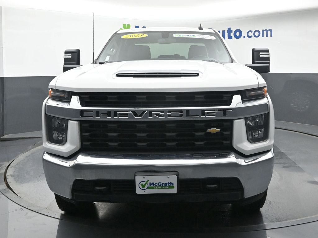 2023 Chevrolet Silverado 3500HD LT photo 2