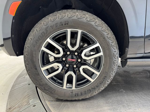 2023 Gmc Yukon AT4 photo 6