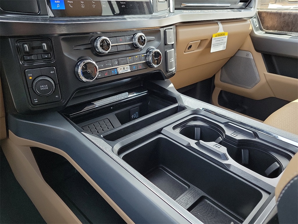2025 Ford F-350 photo 24