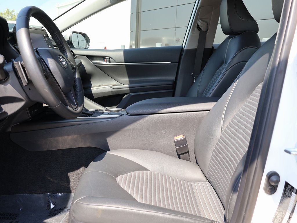 2024 Toyota Camry SE photo 21
