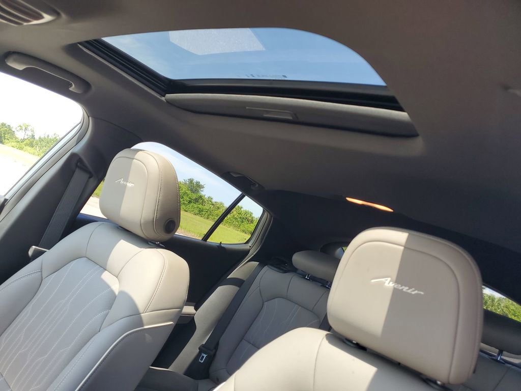 2025 Buick Envista Avenir photo 28