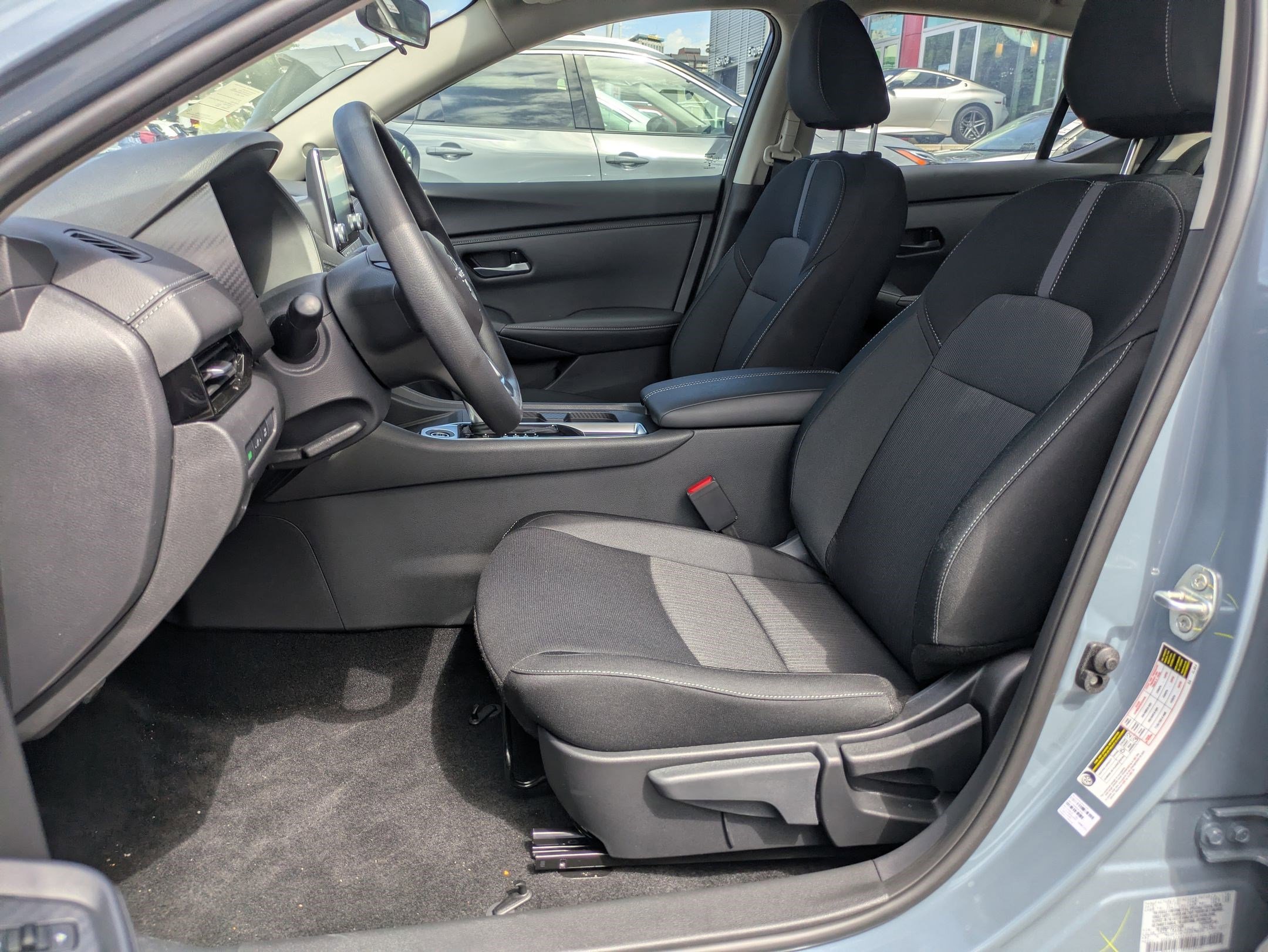 2025 Nissan Sentra SV photo 16