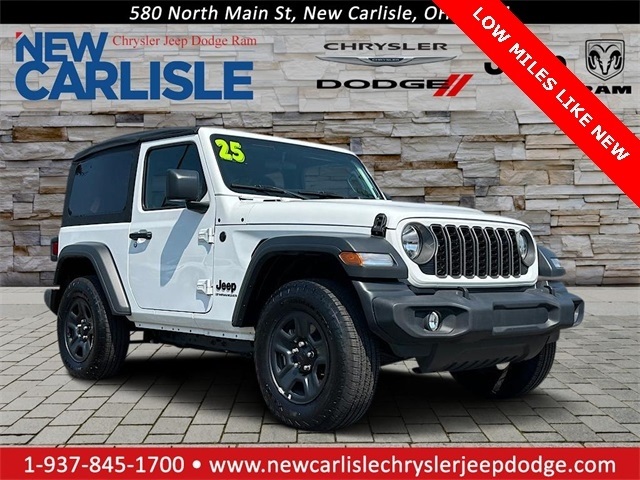 2025 Jeep Wrangler 2-Door Sport's photo