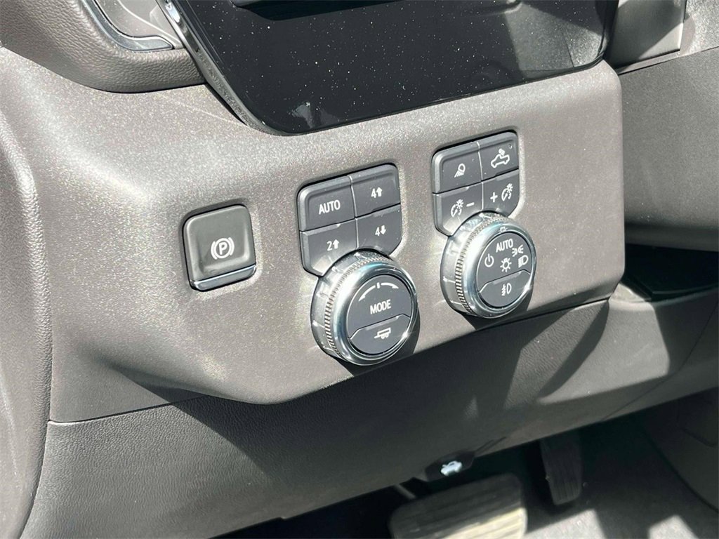 2025 Gmc Sierra 1500 SLT photo 23
