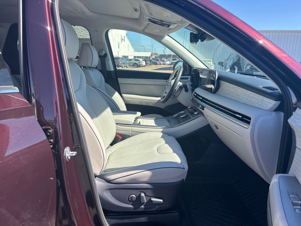 2024 Hyundai Palisade Calligraphy photo 3