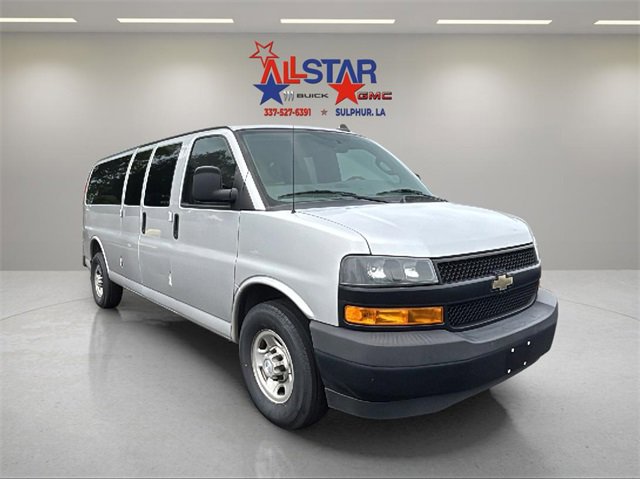 2019 Chevrolet Express Passenger LS's photo