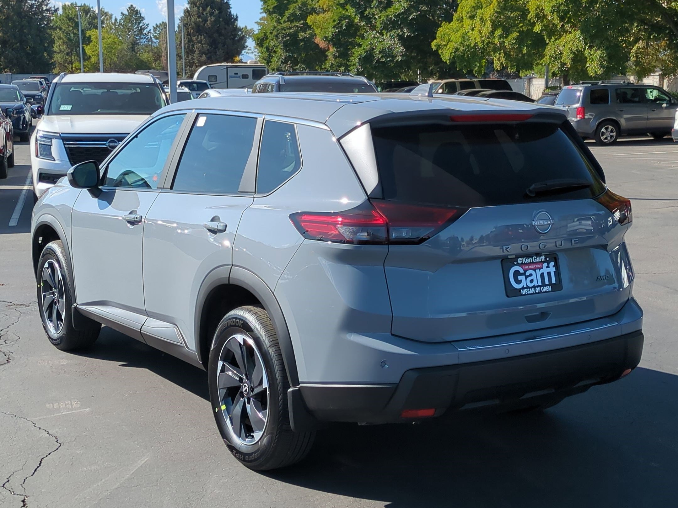 2026 Nissan Rogue SV photo 4