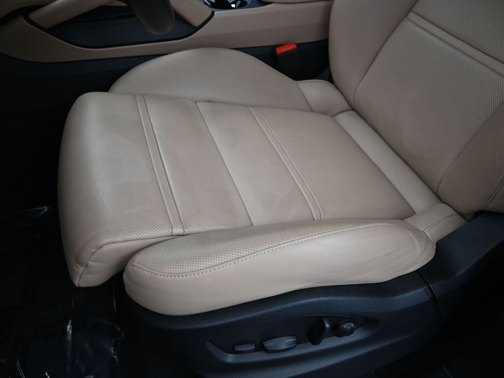 2024 Porsche Cayenne Coupe Base photo 18