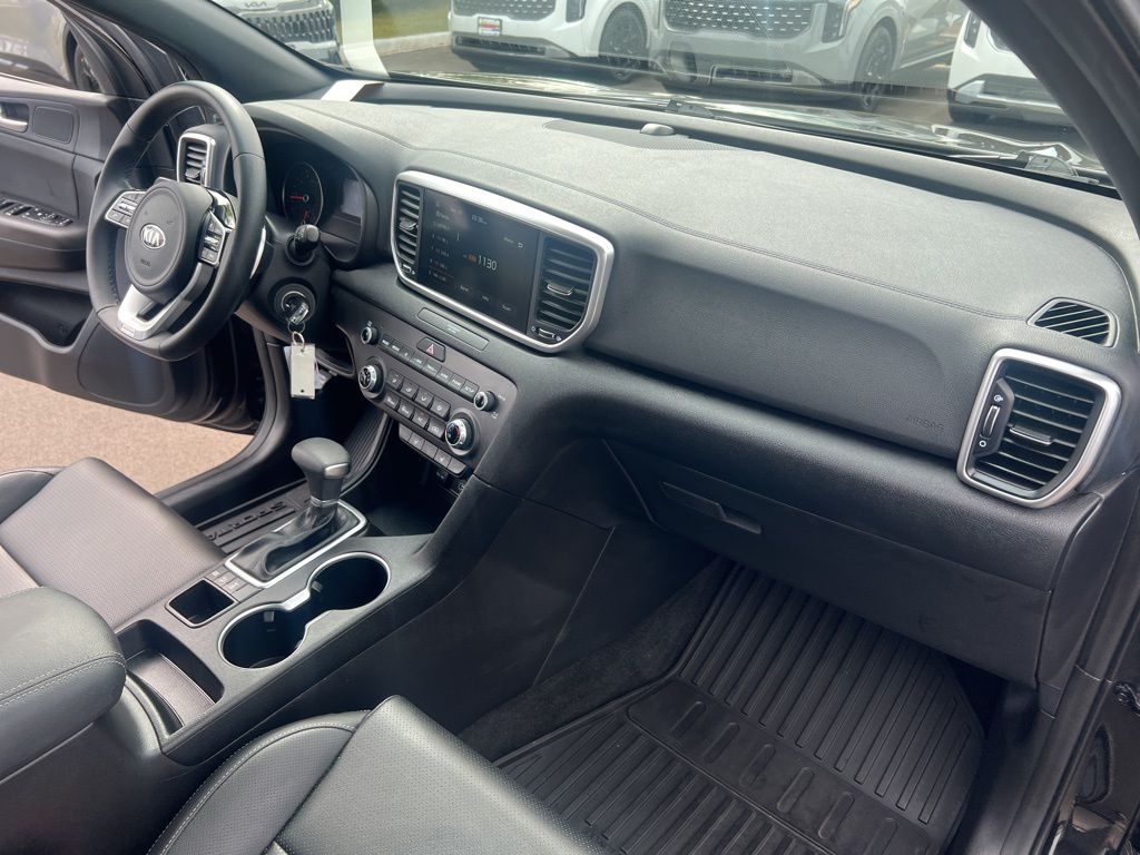 2020 Kia Sportage S photo 22