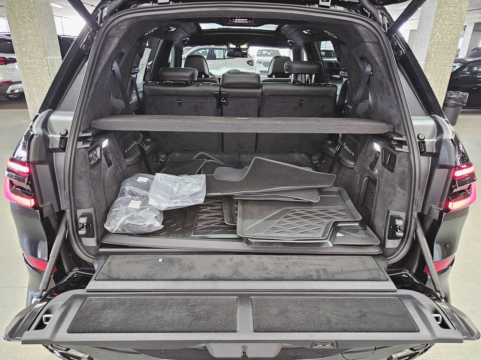 2026 Bmw X7 M60i photo 27