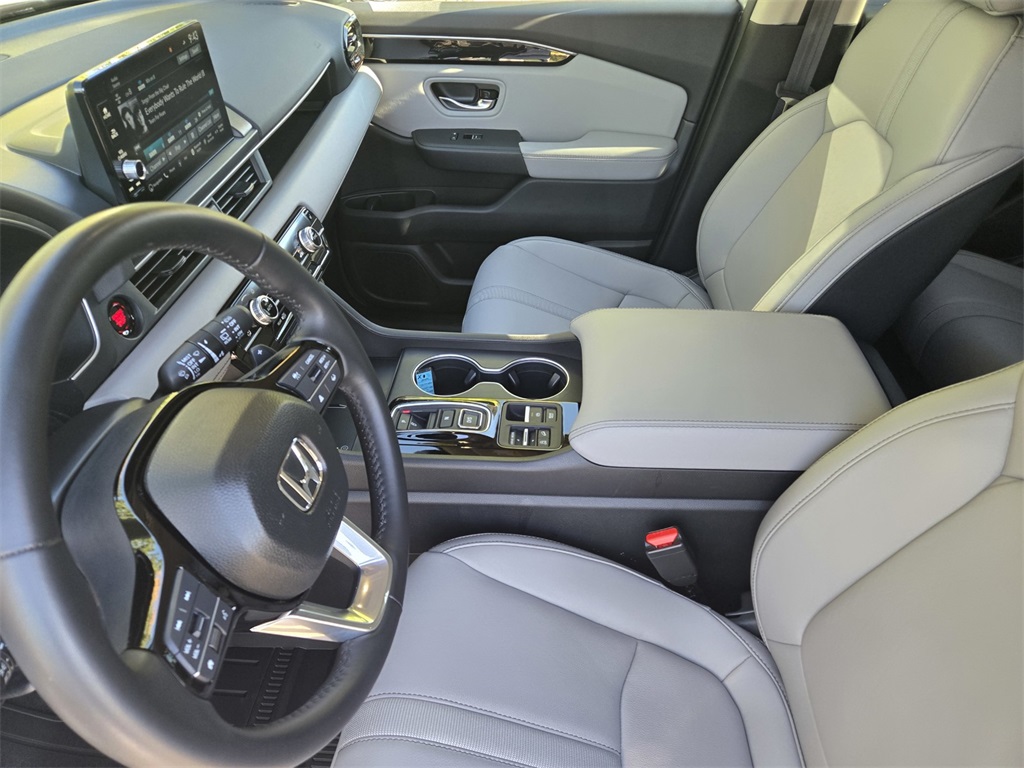 2024 Honda Pilot Touring photo 14