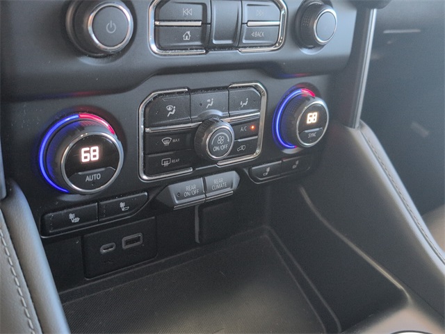 2022 Chevrolet Tahoe LT photo 16
