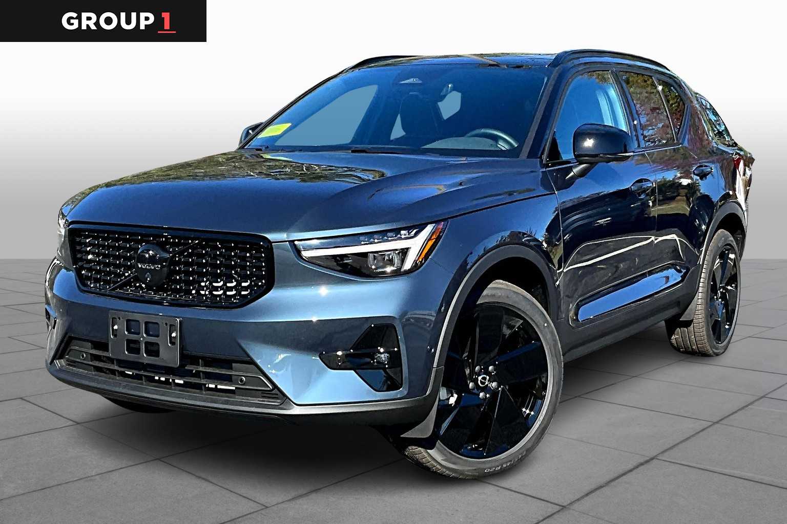 2026 Volvo XC40 Ultra Black Edition's photo