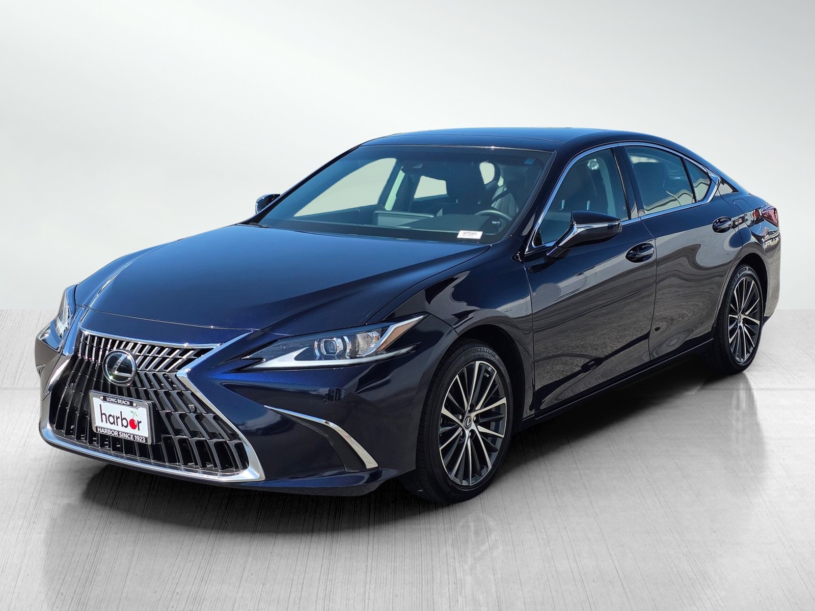2022 Lexus ES 350 photo 3