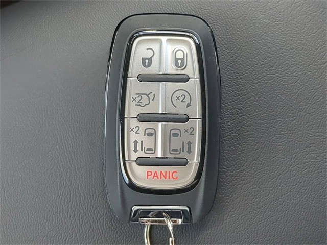 2026 Chrysler Voyager LX photo 32