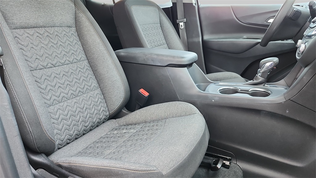 2024 Chevrolet Equinox LT photo 29