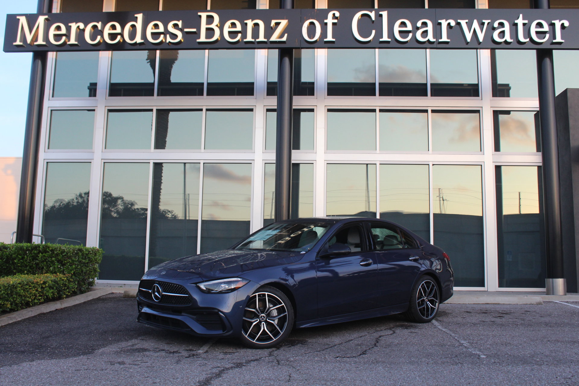 2025 Mercedes-Benz C-Class Sedan C 300's photo