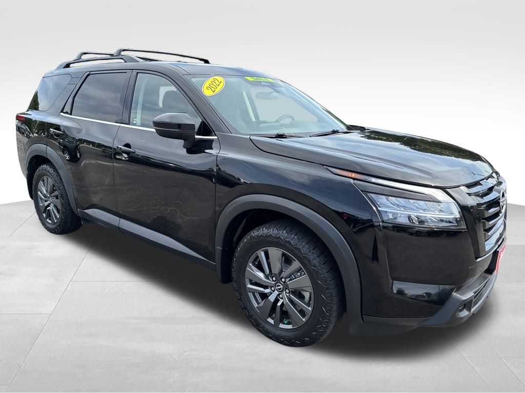 2022 Nissan Pathfinder SV photo 4