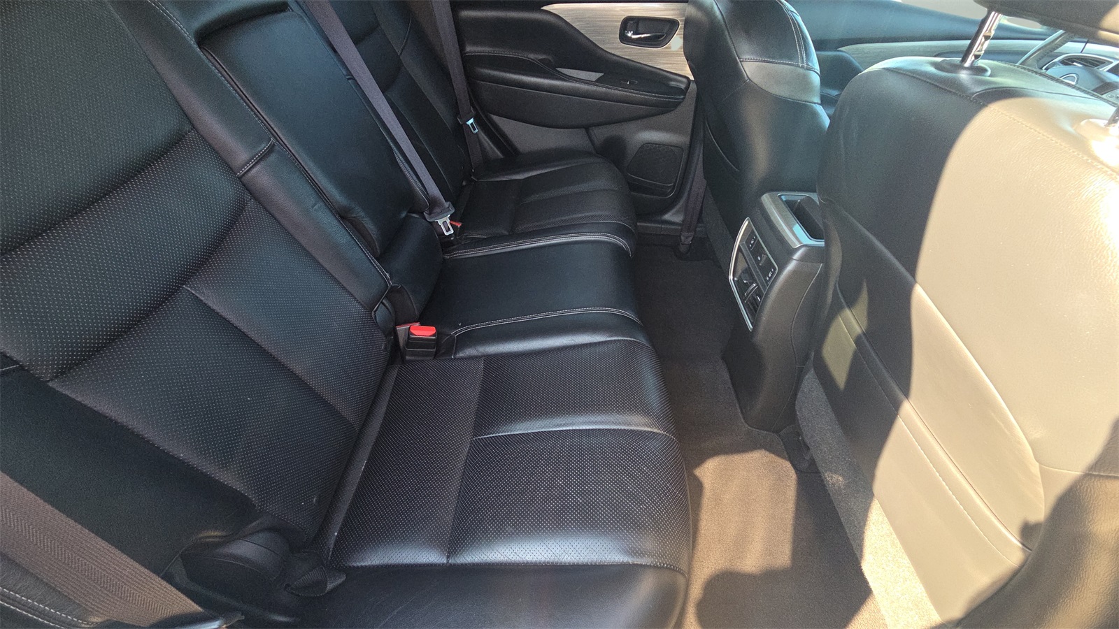 2015 Nissan Murano Platinum photo 24