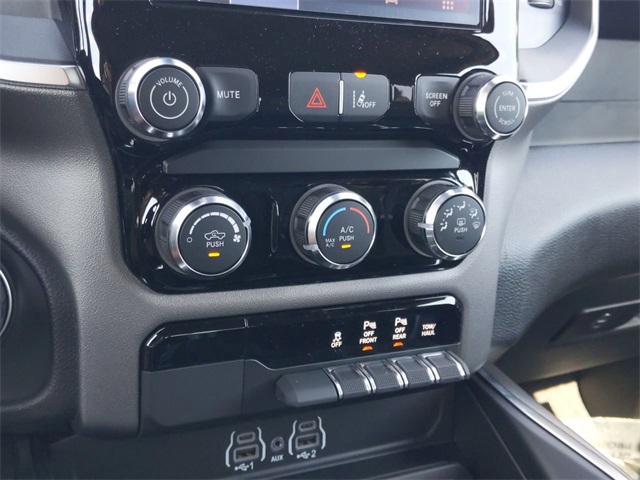 2025 Ram 1500 Big Horn Lone Star photo 34