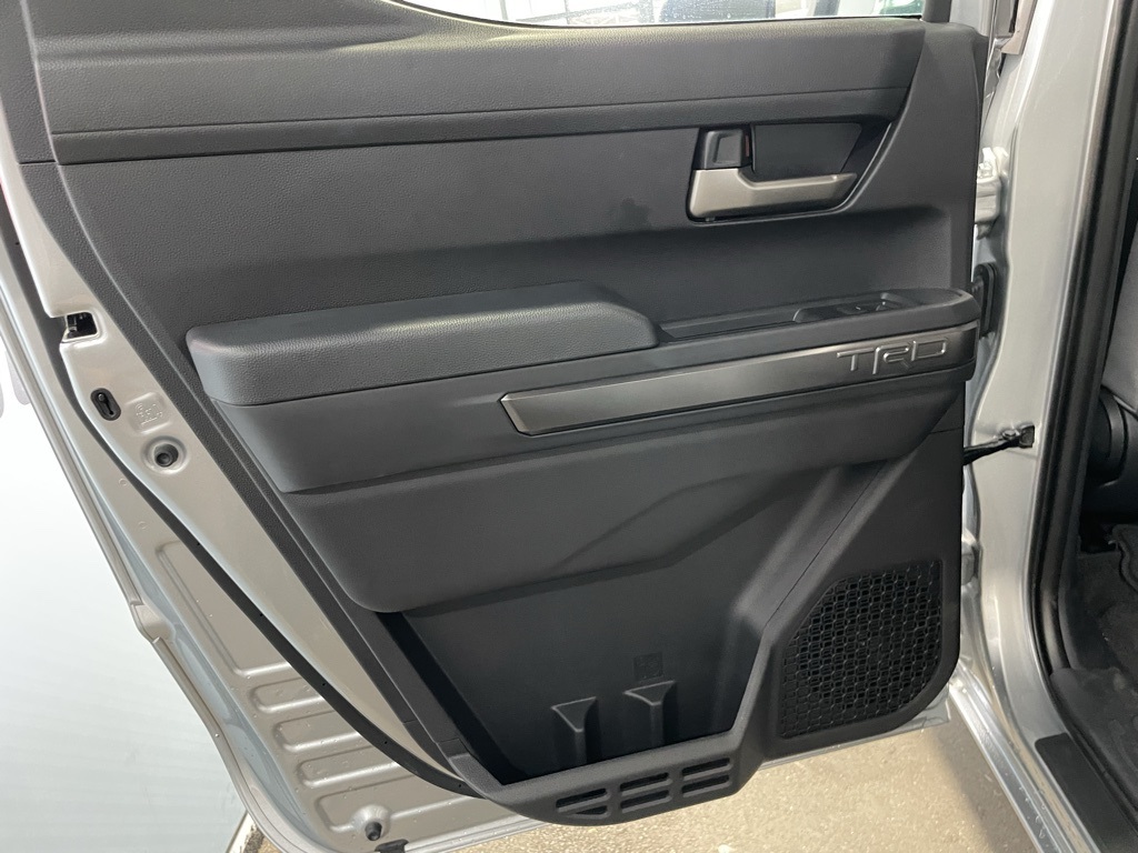 2025 Toyota Tacoma photo 18