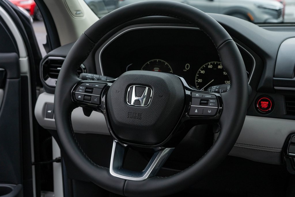 2025 Honda Pilot Touring photo 19