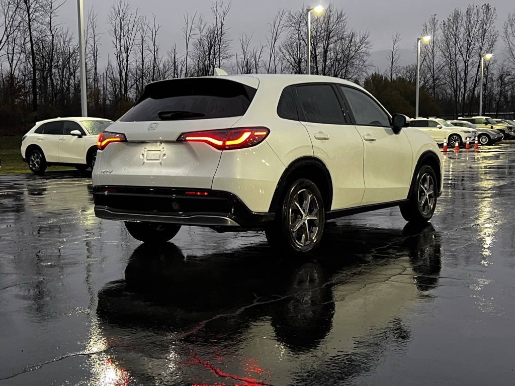 2023 Honda HR-V EX-L photo 3