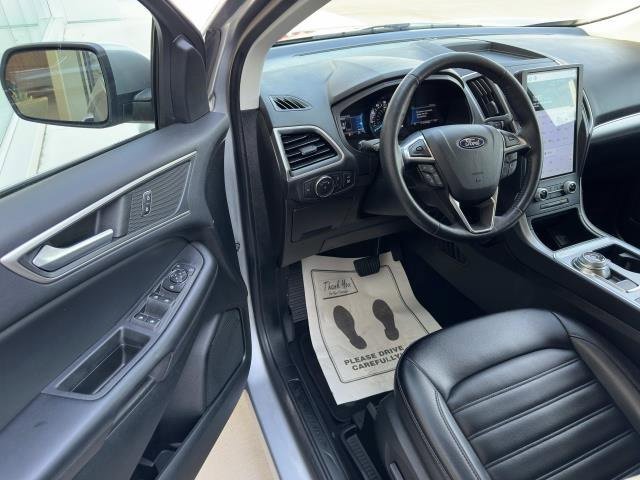 2022 Ford Edge SEL photo 33