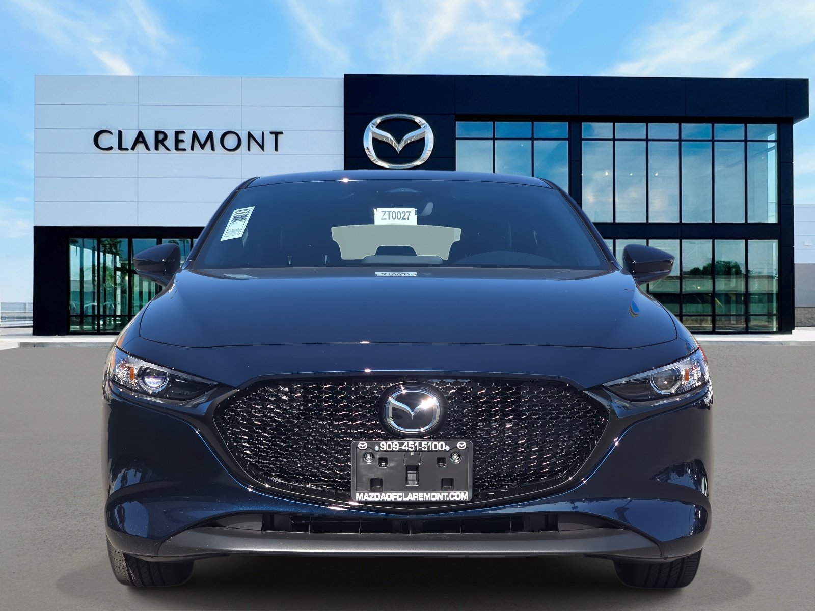 2026 Mazda Mazda3 Hatchback 2.5 Select Sport photo 2