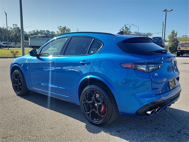 2024 Alfa Romeo Stelvio Quadrifoglio photo 3