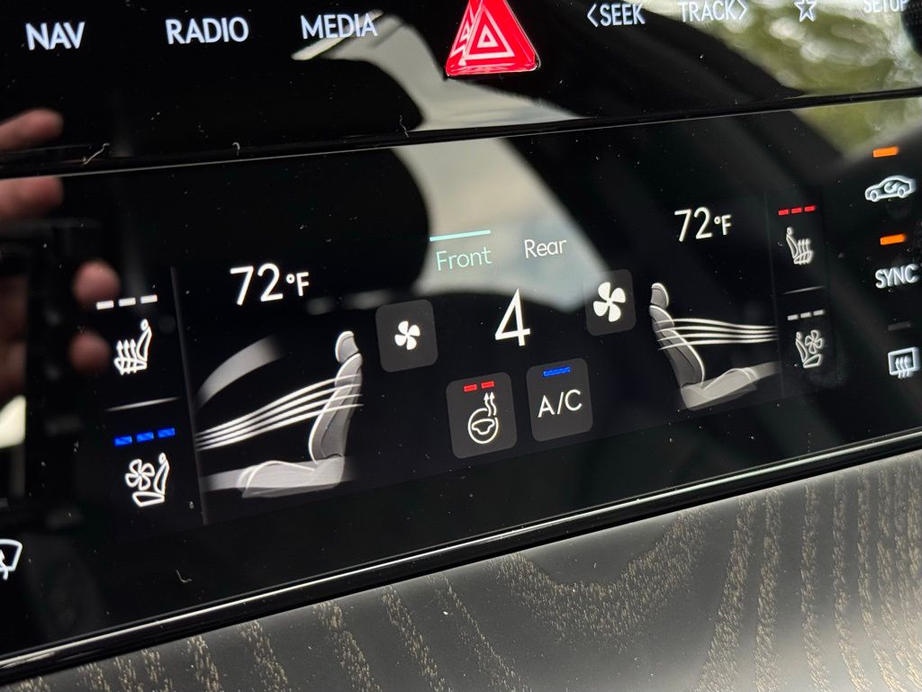 2026 Genesis G80 3.5T Prestige photo 36
