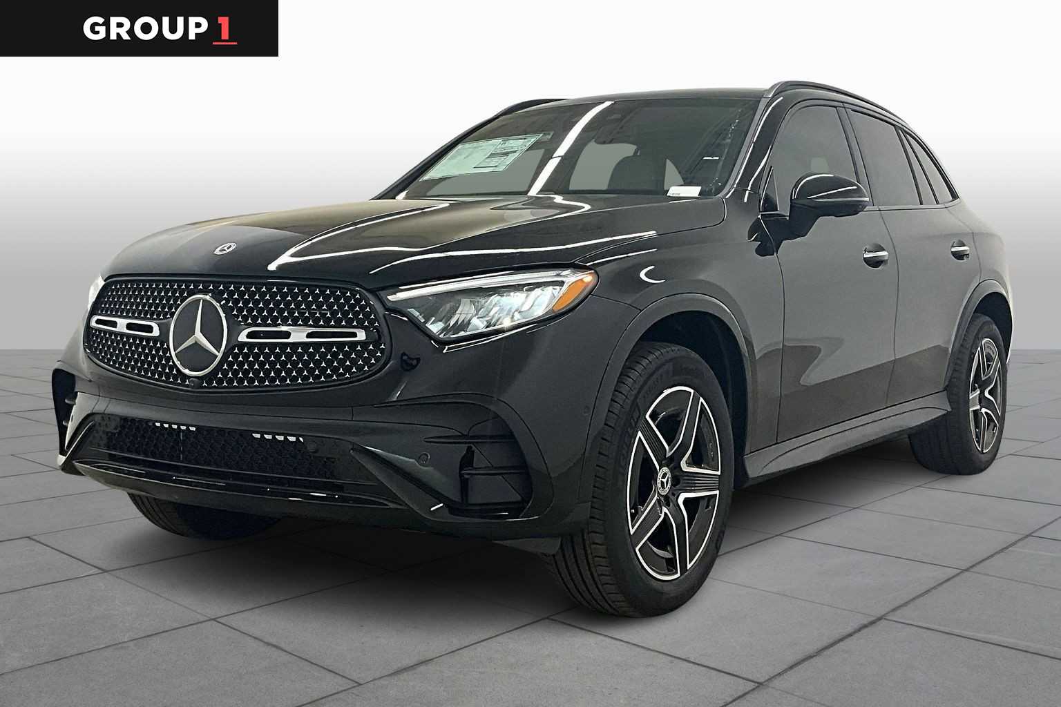 2026 Mercedes-Benz GLC Base's photo