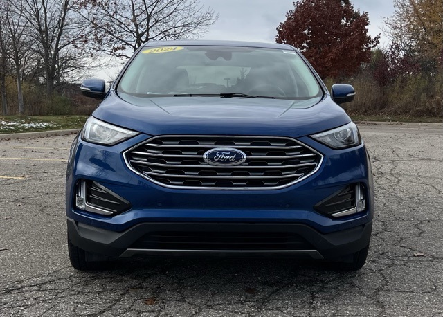 2024 Ford Edge Titanium photo 3