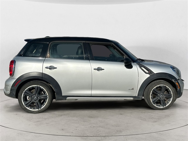 2016 Mini Cooper S ALL4 photo 4