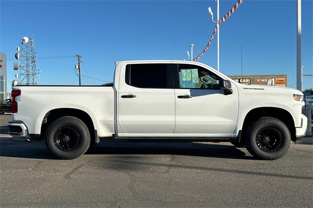 2021 Chevrolet Silverado 1500 Custom photo 2