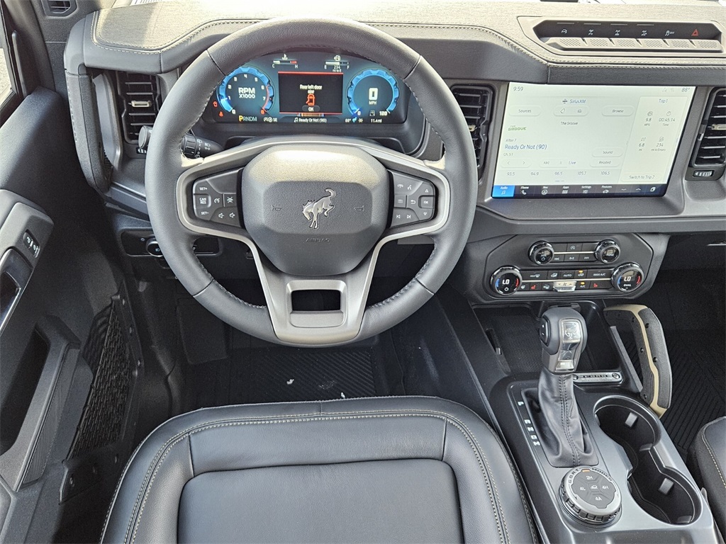 2025 Ford Bronco Badlands photo 6