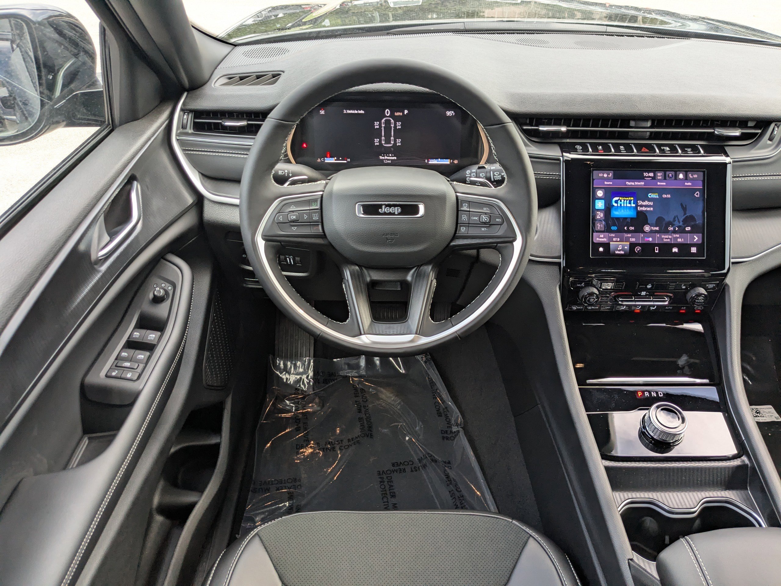 2025 Jeep Grand Cherokee Altitude photo 13