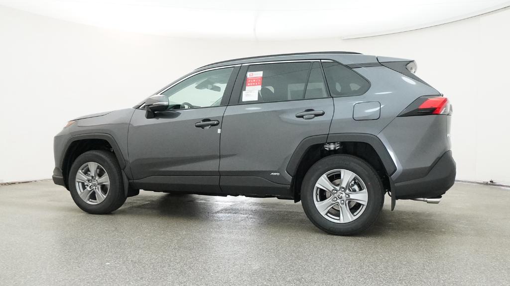 2025 Toyota RAV4 Hybrid XLE photo 12