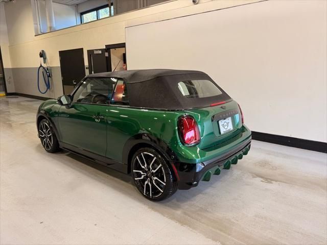 ミニベロ　green New 2026 MINI Cooper S 2D Convertible in Golden Valley #MX75308