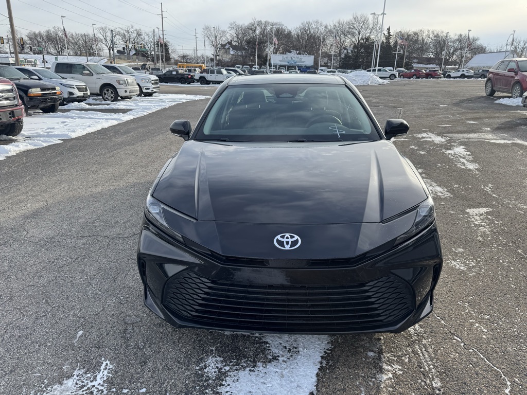 Used 2025 Toyota Camry LE with VIN 4T1DAACK4SU553856 for sale in Kansas City