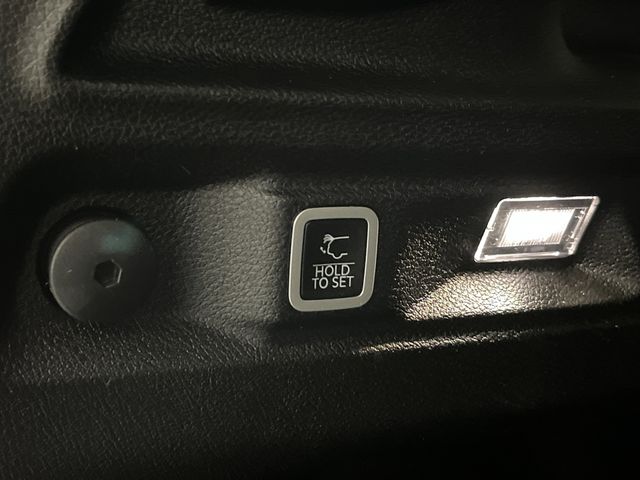2023 Jeep Grand Cherokee Limited photo 13