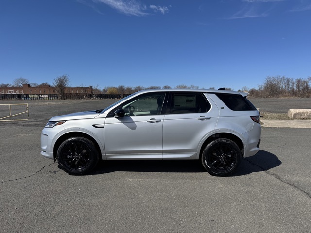 2025 Land Rover Discovery Sport S photo 2